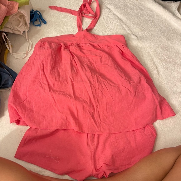 Clothes - Picture 15 of 16